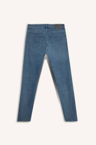 Pedro Slim Fit Regular Waist Skinny Jeans