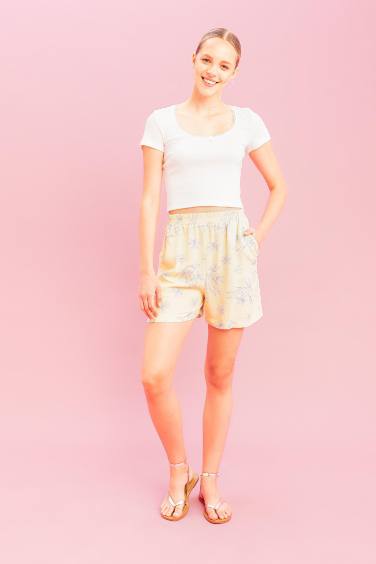 Regular Fit Linen Blended Flower Normal Waist Shorts