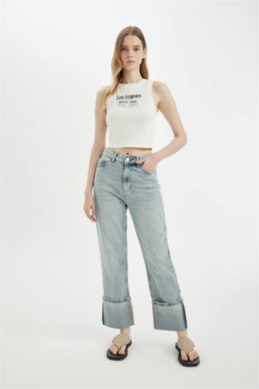 Straight Fit High Waist Fold Leg Ankle Length Washed Jeans