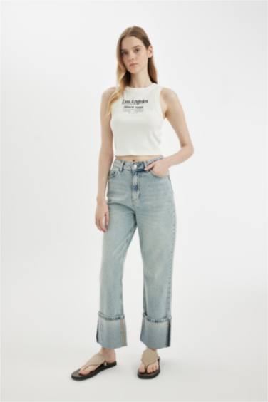 Straight Fit High Waist Fold Leg Ankle Length Washed Jeans