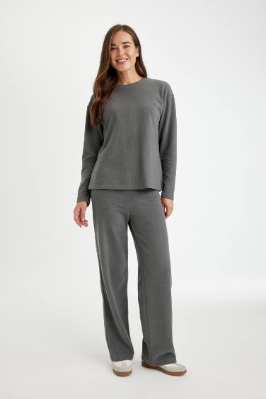 تيشيرت بيزك كم طويل قصة عادية محاك برقبة مستديرة