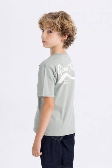 Boy Regular Fit Crew Neck Printed T-Shirt