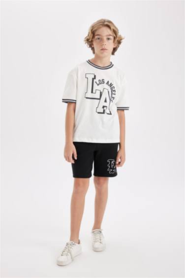 شورت ولادي قماش رقيق قصة عادية