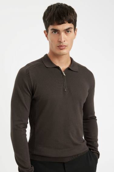 Brown Standard Fit Zippered Knitted Pullover