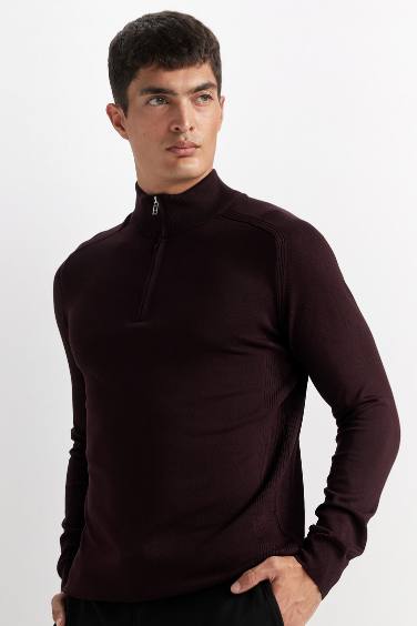 Pull en tricot à col montant et demi-zip à coupe standard