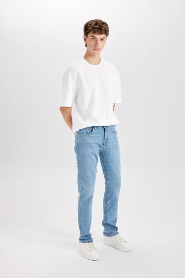 Pantalon Jean droit à taille normale