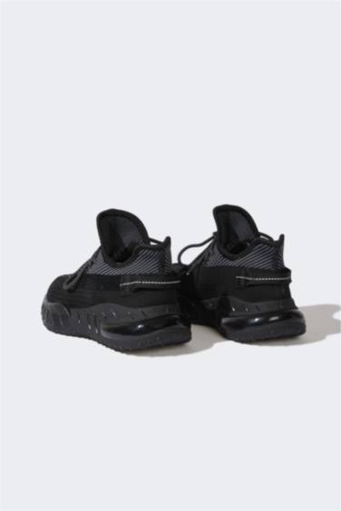 Baskets plates pour femme