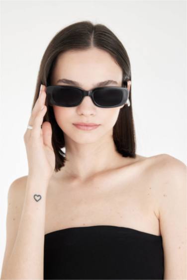 Kadın Dikdörtgen Güneş Gözlüğü