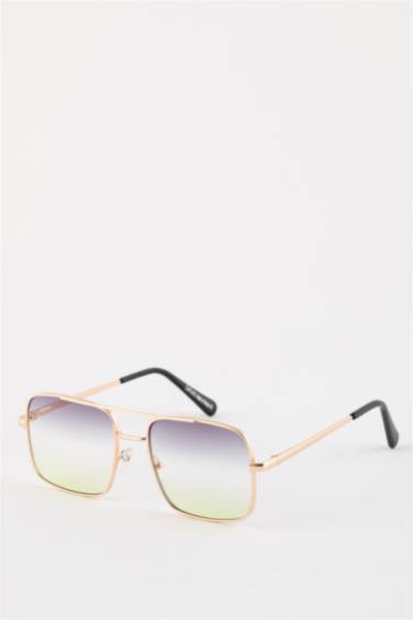 Man Square Sunglasses