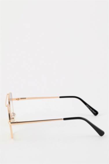 Man Square Sunglasses