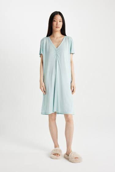 Fall in Love V-Neck Viscose Nightgown