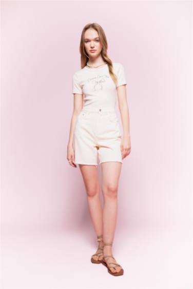 Regular Fit Gabardine Normal Waist Short Leg Shorts