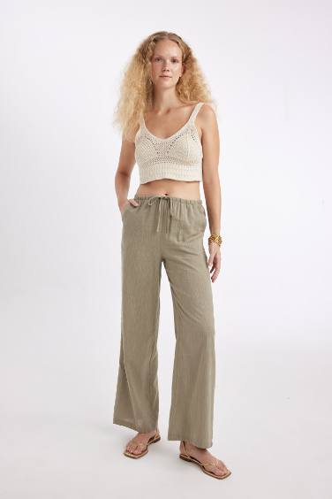 Wide Leg Normal Waist Standard Length Trousers