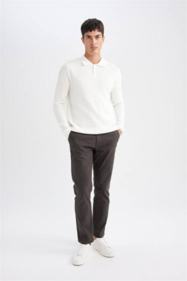 Regular Fit Pocketed Straight Leg Chino Pants