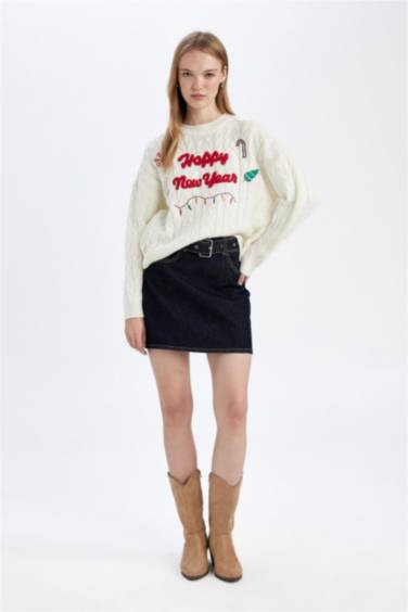 بلوفر تريكو قصة عادية برقبة مستديرة بطبعة كريسماس