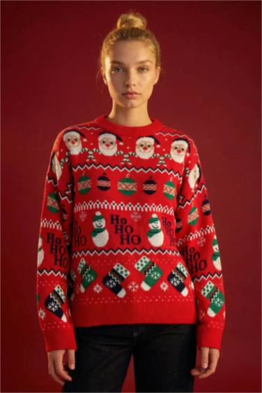 بلوفر تريكو قصة عادية برقبة مستديرة