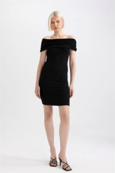 فستان قصير كم طويل مضلع بوديكون بكتف مفتوح