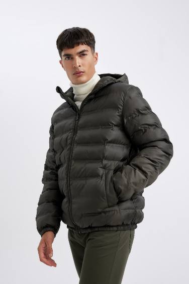 Su İtici Rüzgar Geçirmez Slim Fit Dar Kesim Astarlı Kapüşonlu Fermuarlı Cepli Kışlık Şişme Mont