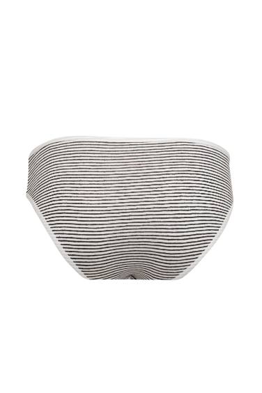 طقم 5 كيلوت من Fall in Love