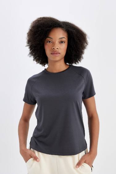 DeFactoFit Crew Neck Sports Crop T-Shirt