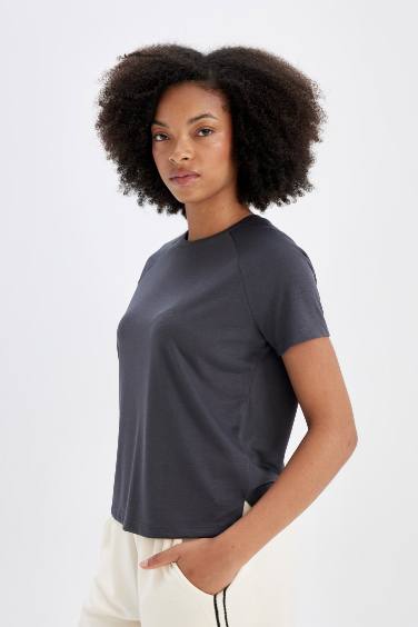 تيشيرت نص كم كروب توب نسيج مشروط برقبة مستديرة