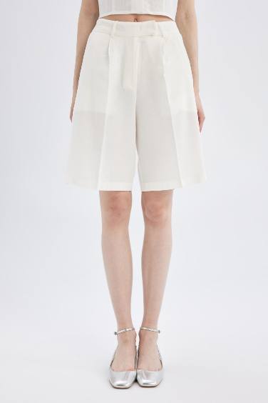 Short en satin Taille haute