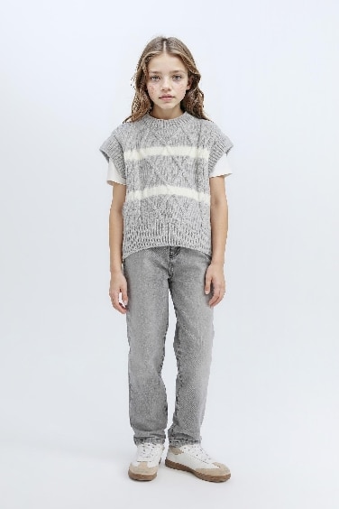 فيست تريكو بناتي مخطط وياقة مستديرة