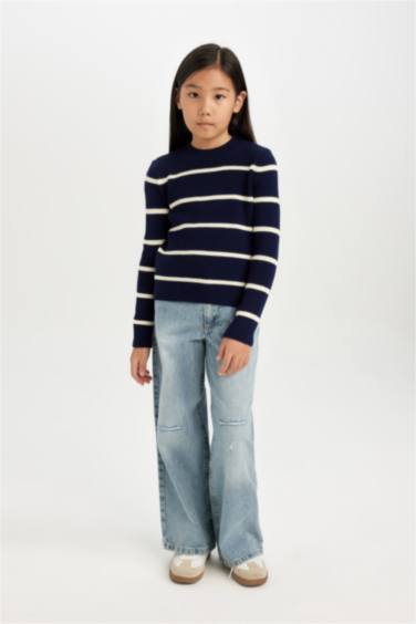 Свитер в полоску с круглым вырезом для девочек
