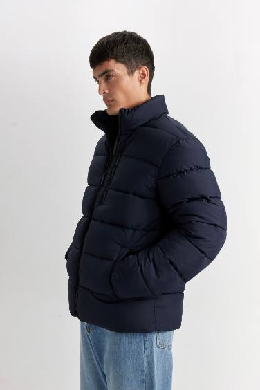 Su İtici Rüzgar Geçirmez Slim Fit Dar Kesim Dik Yaka Astarlı Fermuarlı Cepli Kışlık Şişme Mont