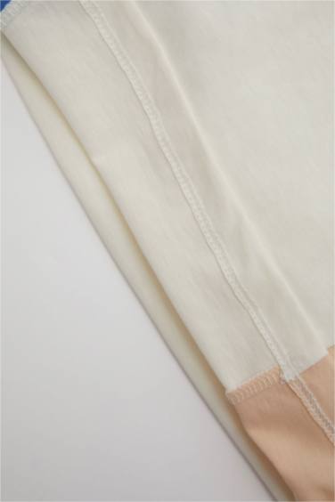 تيشيرت ولادي ملون قصة عادية