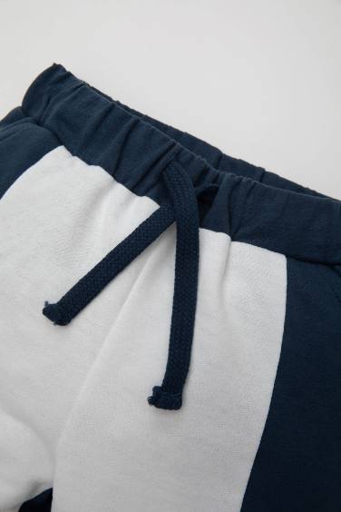 شورت ولادي قماش رقيق قصة عادية