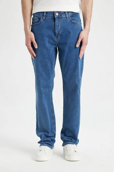 Pantalon en Jean droit à Coupe Confort