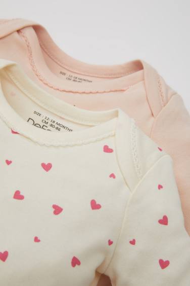 سالوبيت بيبي بناتي حديثي الولادة بطبعة قلب - قطعتين