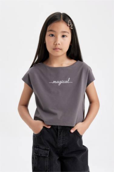 Girl Slogan Printed Side Printed Crop T-Shirt