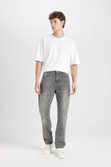 Straight Fit Normal Waist Straight Leg Jeans