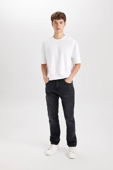 سروال جينز جينز قصة مستقيمة واسع