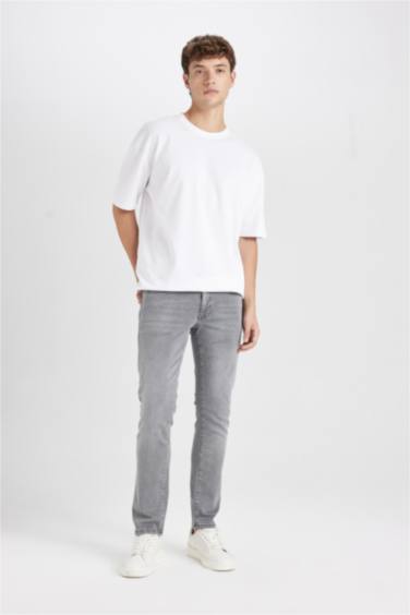 Pedro Slim Fit Normal Waist Skinny Leg Jeans