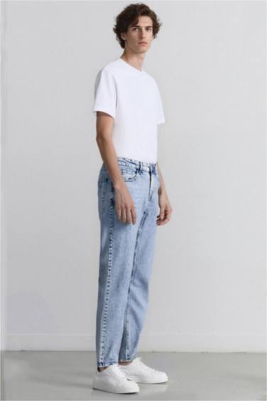 Slim Tapered Fit Skinny Leg Jeans