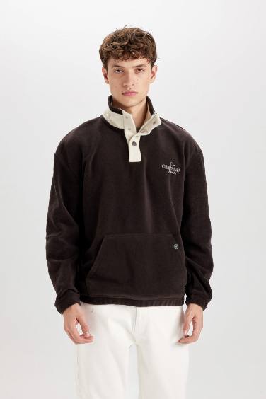 Boxy Fit Snap Closure Stand Collar Polar Sweatshirt