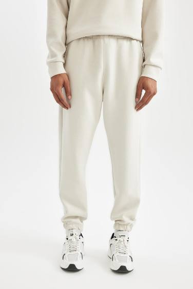 بنطلون سويت بانتس جوجر رياضي قصة عادية من DeFactoFit