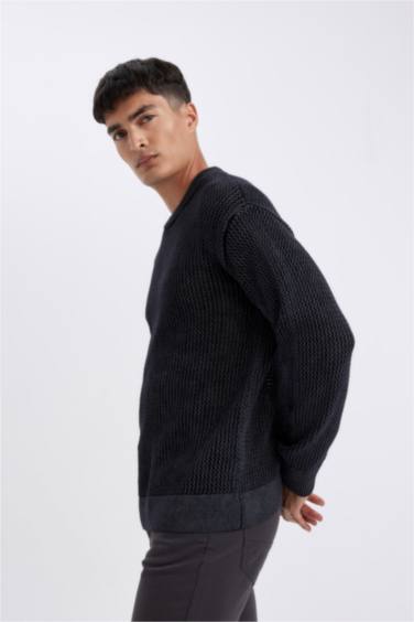 بلوفر قطن قصة مريحة برقبة مستديرة