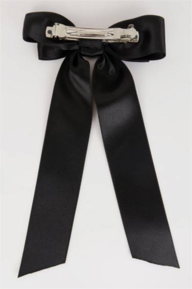 كلبس شعر نسائي