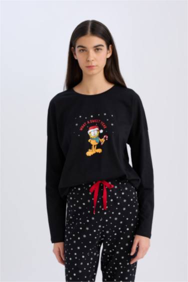 طقم بيجاما قصة عادية من غارفيلد - قطعتين