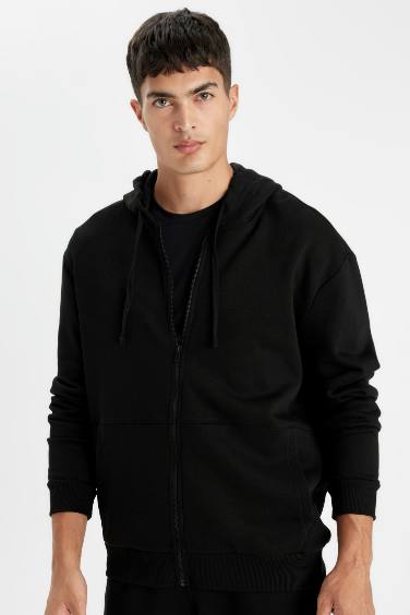 Comfort Fit Hooded Thick Sweatshirt