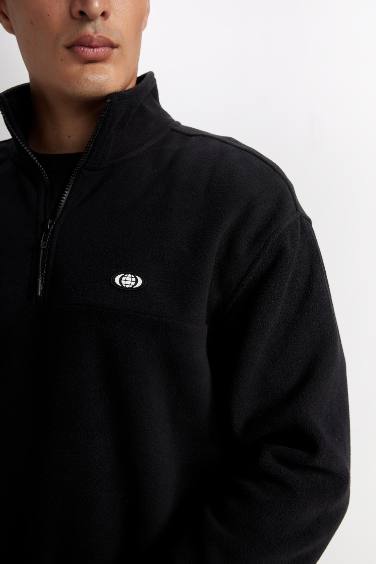 Relax Fit Dik Yaka Fermuarlı Polar Sweatshirt