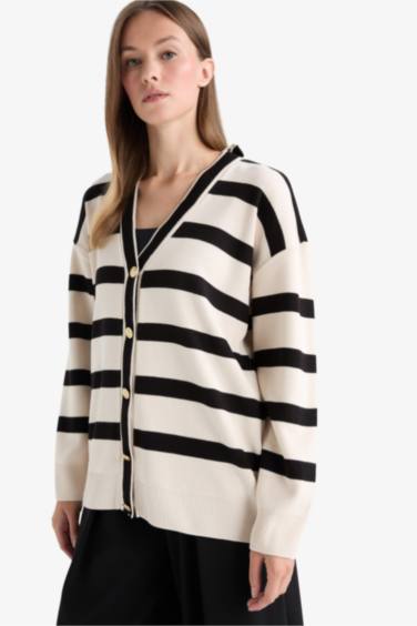 Regular Fit V-Neck Cardigan