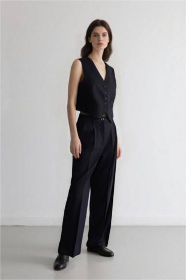 Pocketed High Waist Wide Leg Trousers