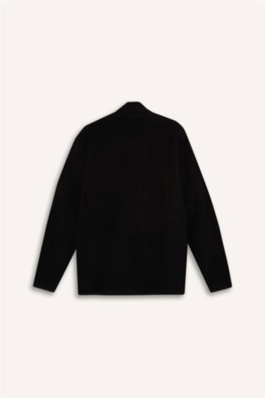 جاكيت قطيفة قصة عادية بجيب من DeFactoFit