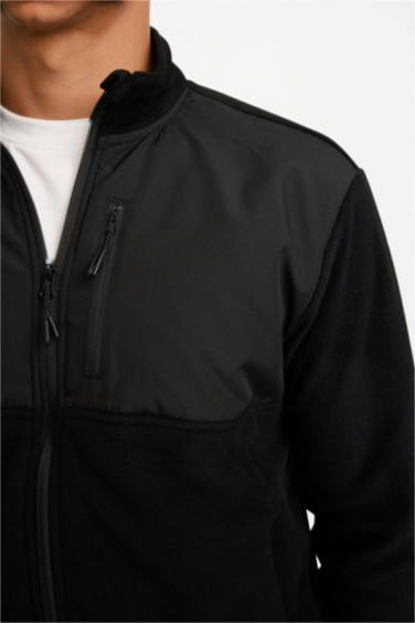 جاكيت قطيفة قصة عادية بجيب من DeFactoFit