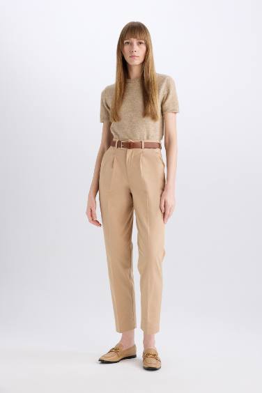 Carrot Fit Ankle Length Gabardine Trousers